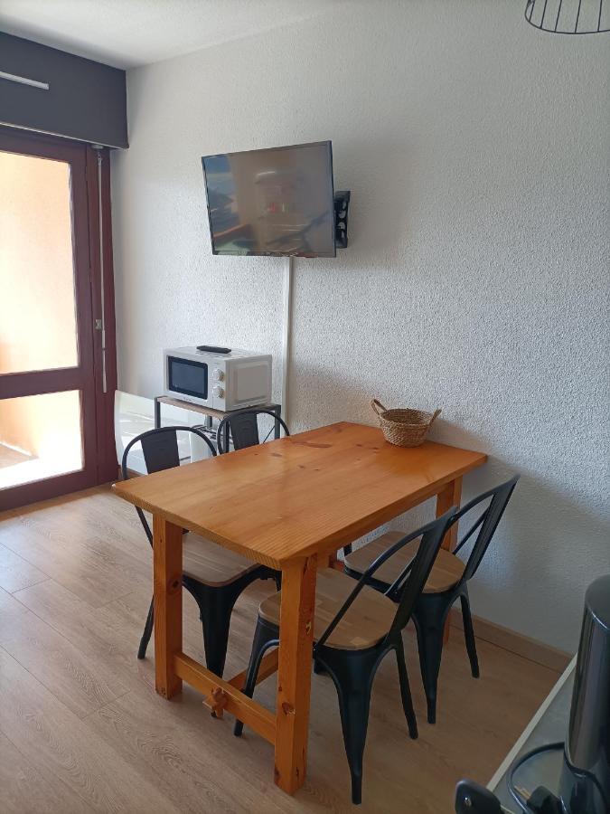 Residence Les Isards Studio Cabine Renove - Vue Montagne Font-Romeu-Odeillo-Via Exterior photo
